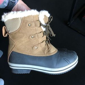 PAWS GINNIE BOOTS size 7